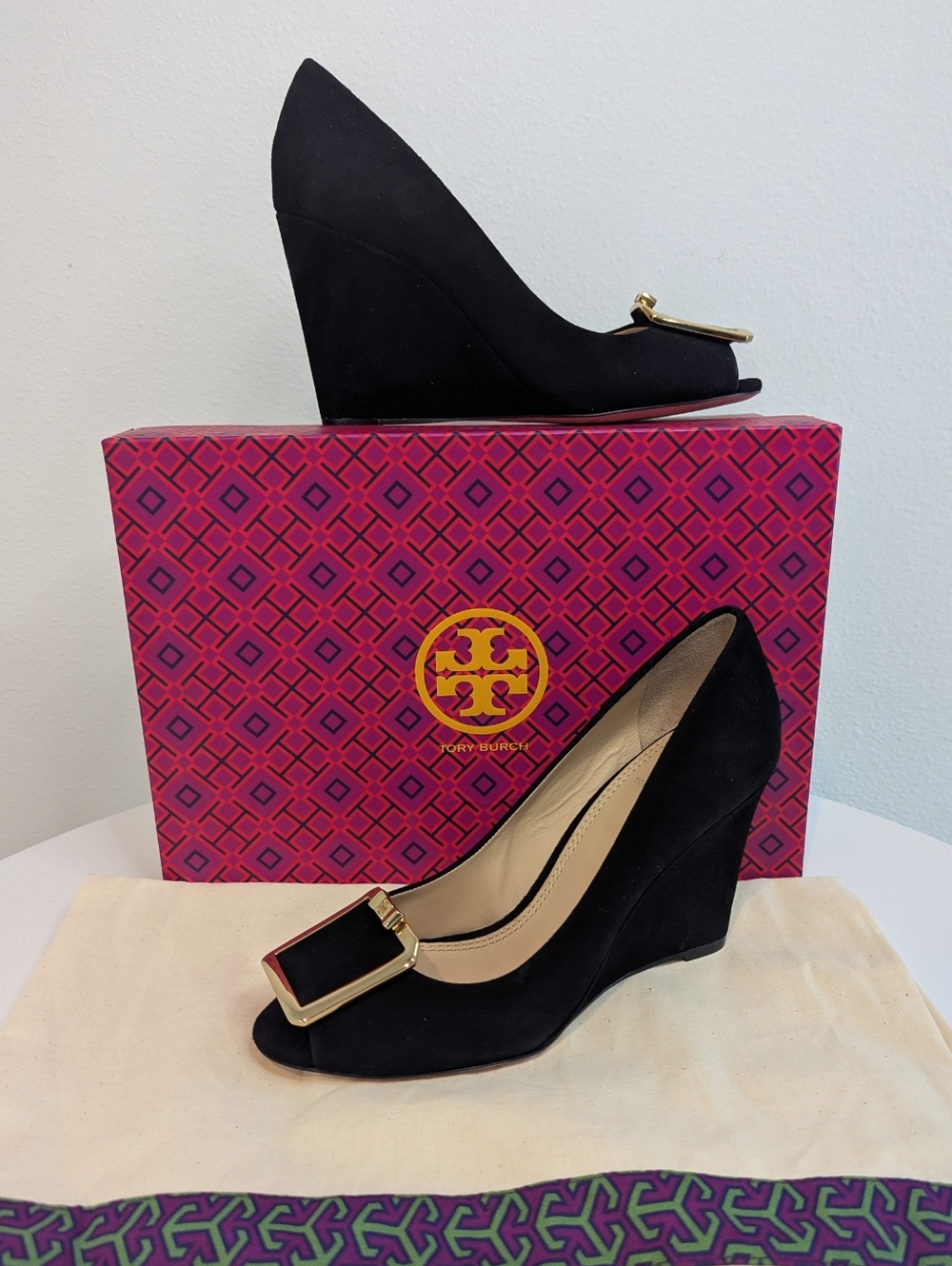 Tory Burch Grayson 90mm Black Suede Wedge Peep Toe Gold Buckle Sz 8 w/Box